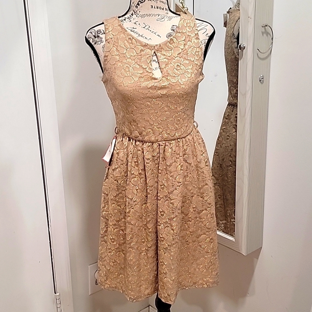 Cottagecore Style Joyce Leslie Gold Woman's Dress Size Medium. C129